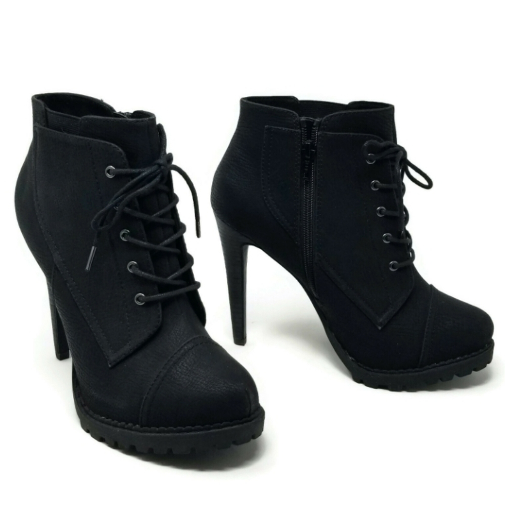 NWOT Aldo Pebbled Stiletto Black Platform Boot 8.5